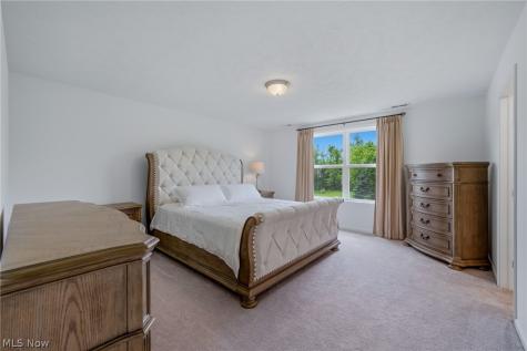 183 Nottingham Way Wadsworth OH 44281