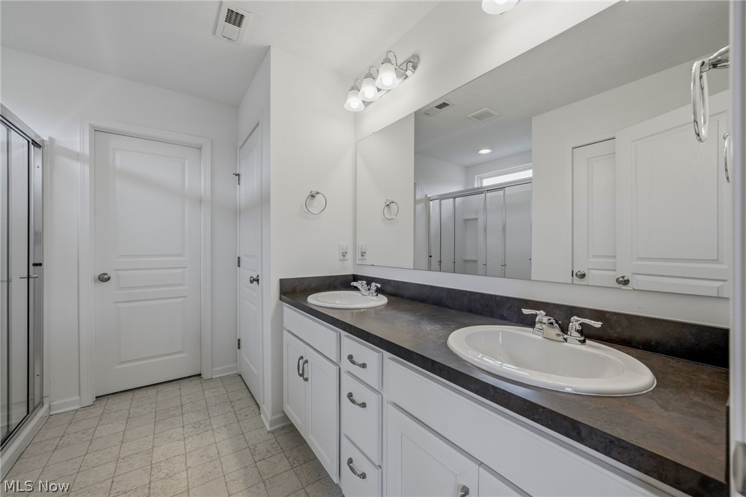 183 Nottingham Way Wadsworth OH 44281
