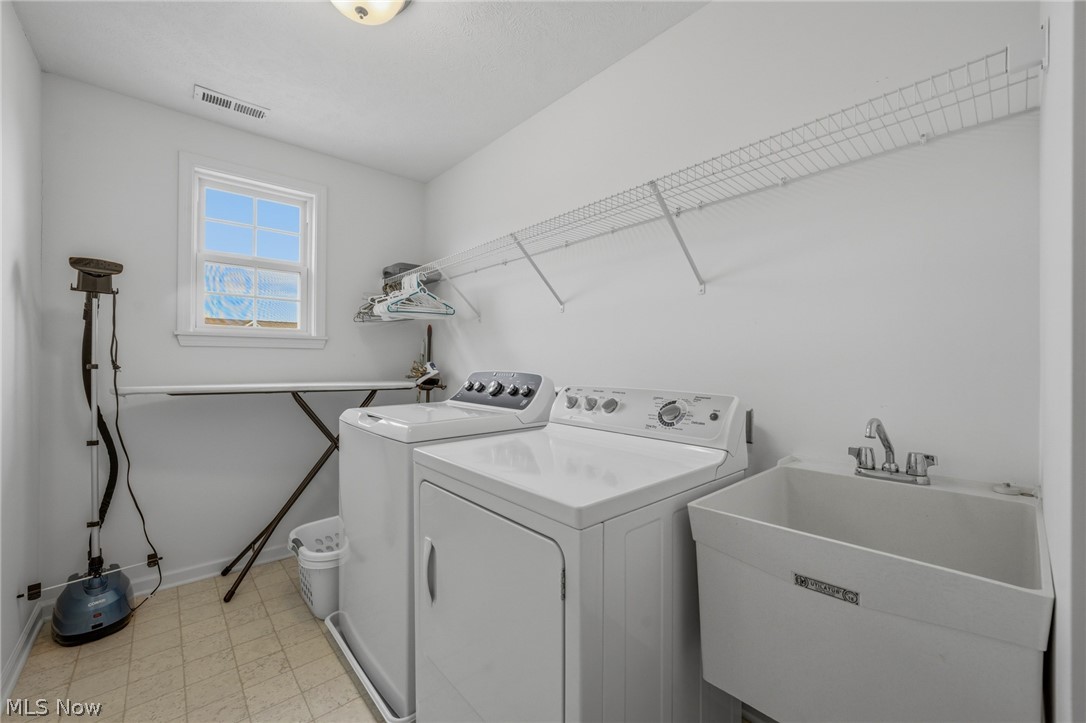 183 Nottingham Way Wadsworth OH 44281