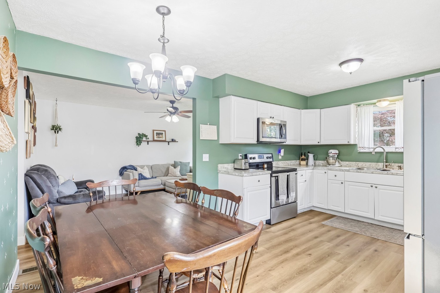570 Stephens Road Akron OH 44312