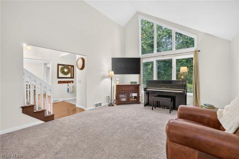 4416 Greenmeadow Avenue NW Canton OH 44709