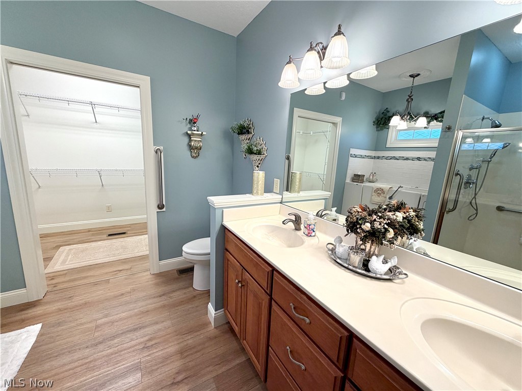 5044 Sunset Boulevard Road NW Strasburg OH 44680