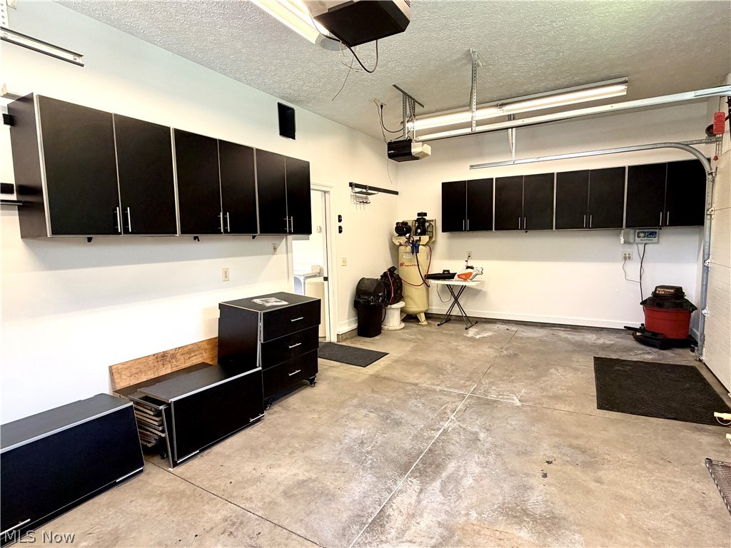 5044 Sunset Boulevard Road NW Strasburg OH 44680