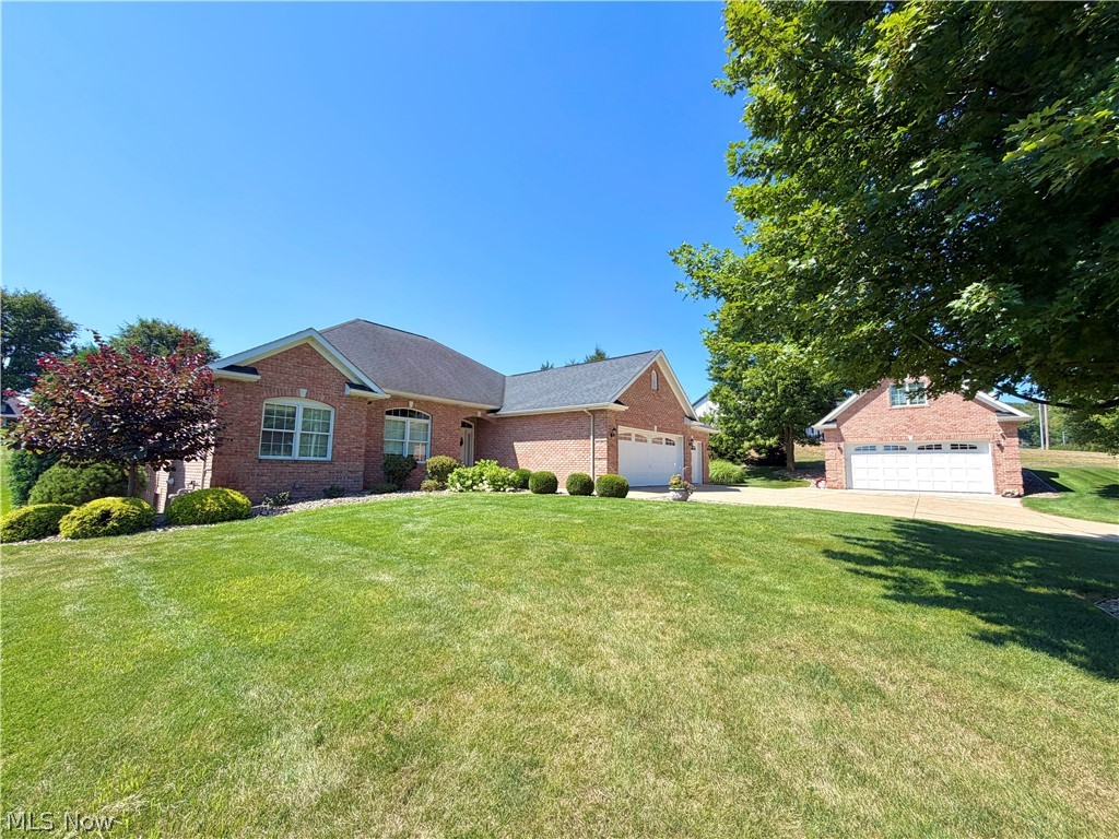 5044 Sunset Boulevard Road NW Strasburg OH 44680