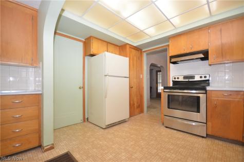 2481 4th Street Cuyahoga Falls OH 44221