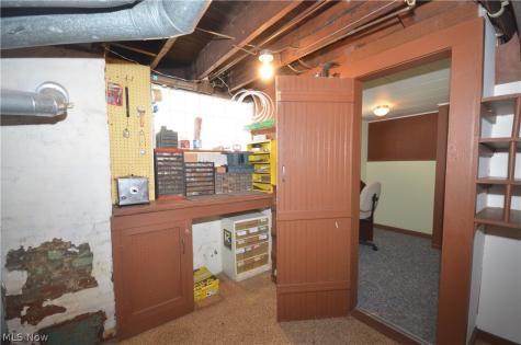 2481 4th Street Cuyahoga Falls OH 44221