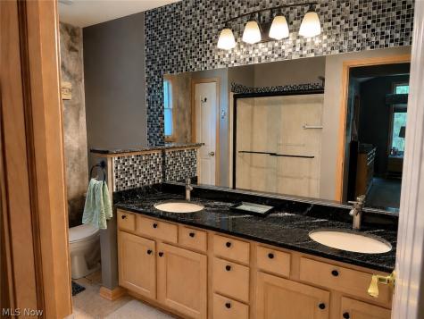 12546 Woodberry Lane Strongsville OH 44149