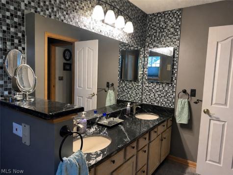 12546 Woodberry Lane Strongsville OH 44149