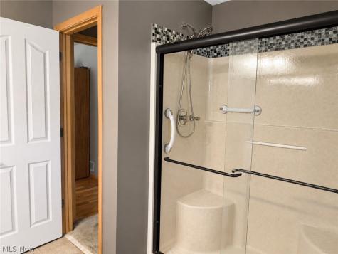 12546 Woodberry Lane Strongsville OH 44149