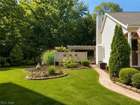 12546 Woodberry Lane Strongsville OH 44149