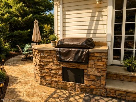12546 Woodberry Lane Strongsville OH 44149
