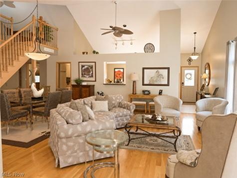 12546 Woodberry Lane Strongsville OH 44149