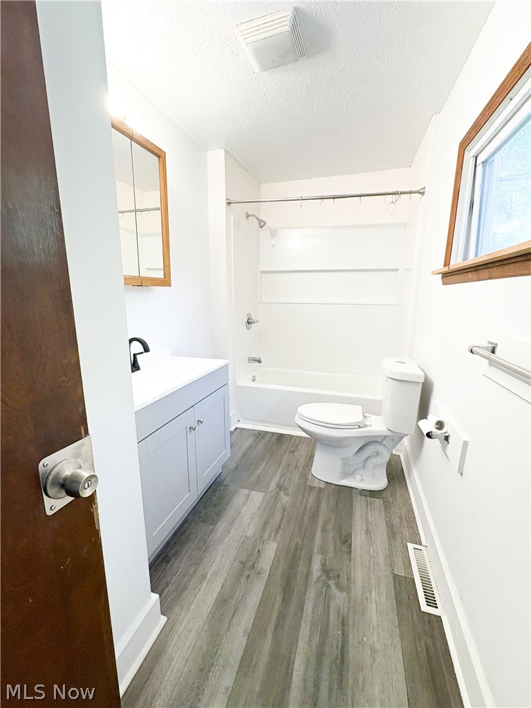 81 S Pleasant Street Oberlin OH 44074