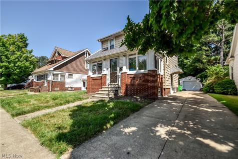 19151 Pasnow Avenue Euclid OH 44119