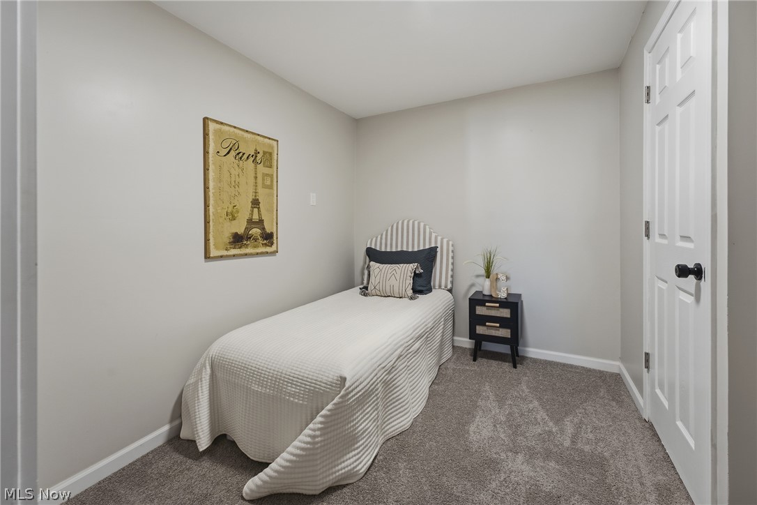 61 E Columbia Street Alliance OH 44601