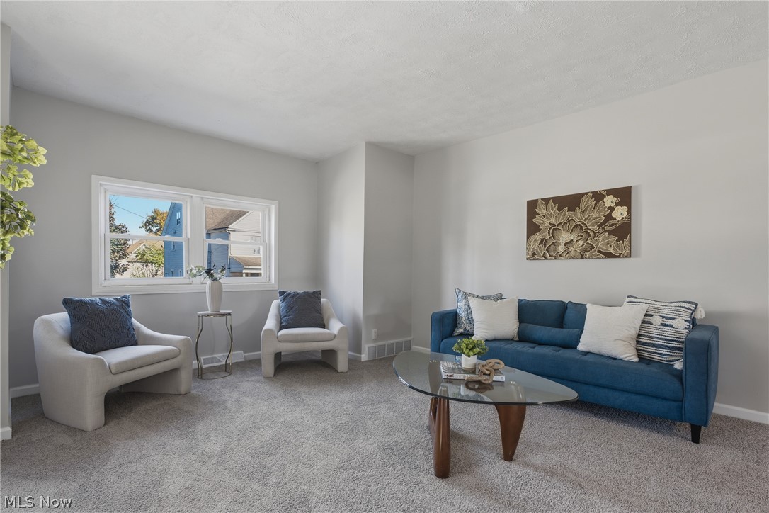 61 E Columbia Street Alliance OH 44601