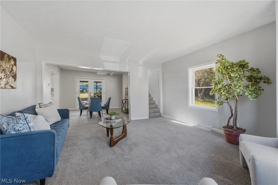 61 E Columbia Street Alliance OH 44601