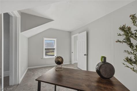 61 E Columbia Street Alliance OH 44601