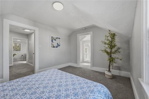 61 E Columbia Street Alliance OH 44601