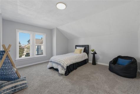 61 E Columbia Street Alliance OH 44601