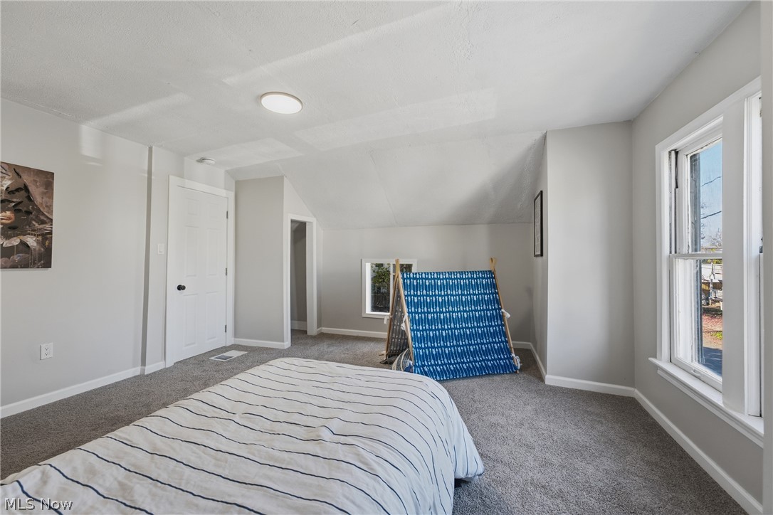 61 E Columbia Street Alliance OH 44601