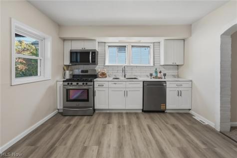61 E Columbia Street Alliance OH 44601