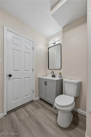 61 E Columbia Street Alliance OH 44601