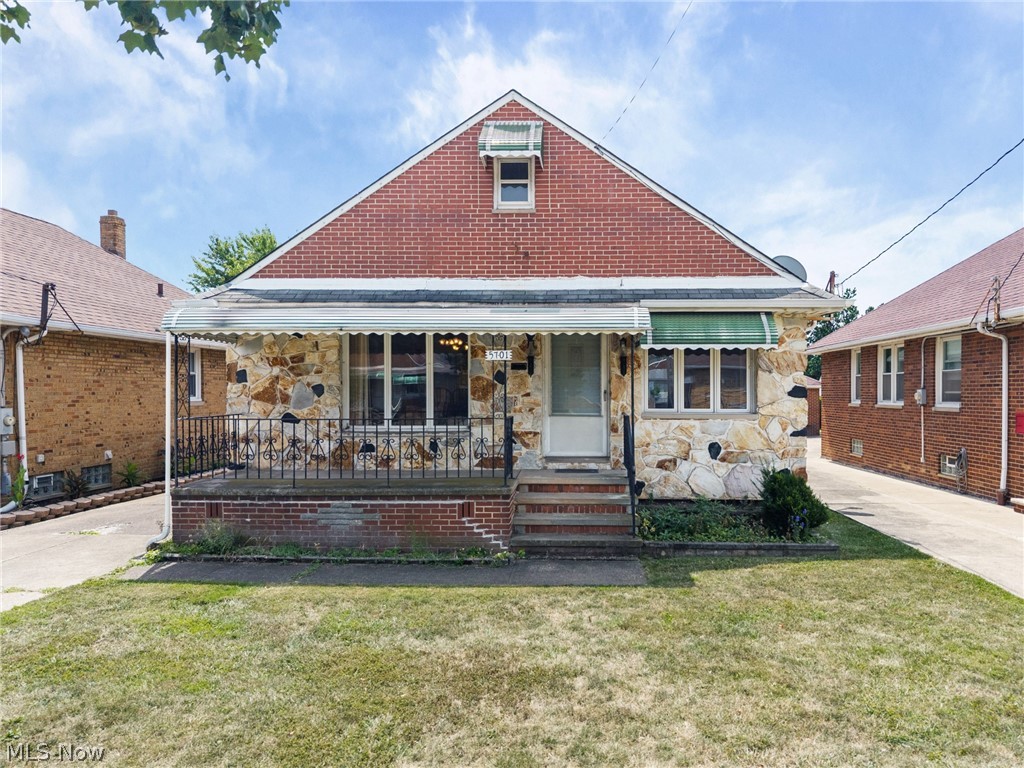 5701 Wichita Avenue Cleveland OH 44144