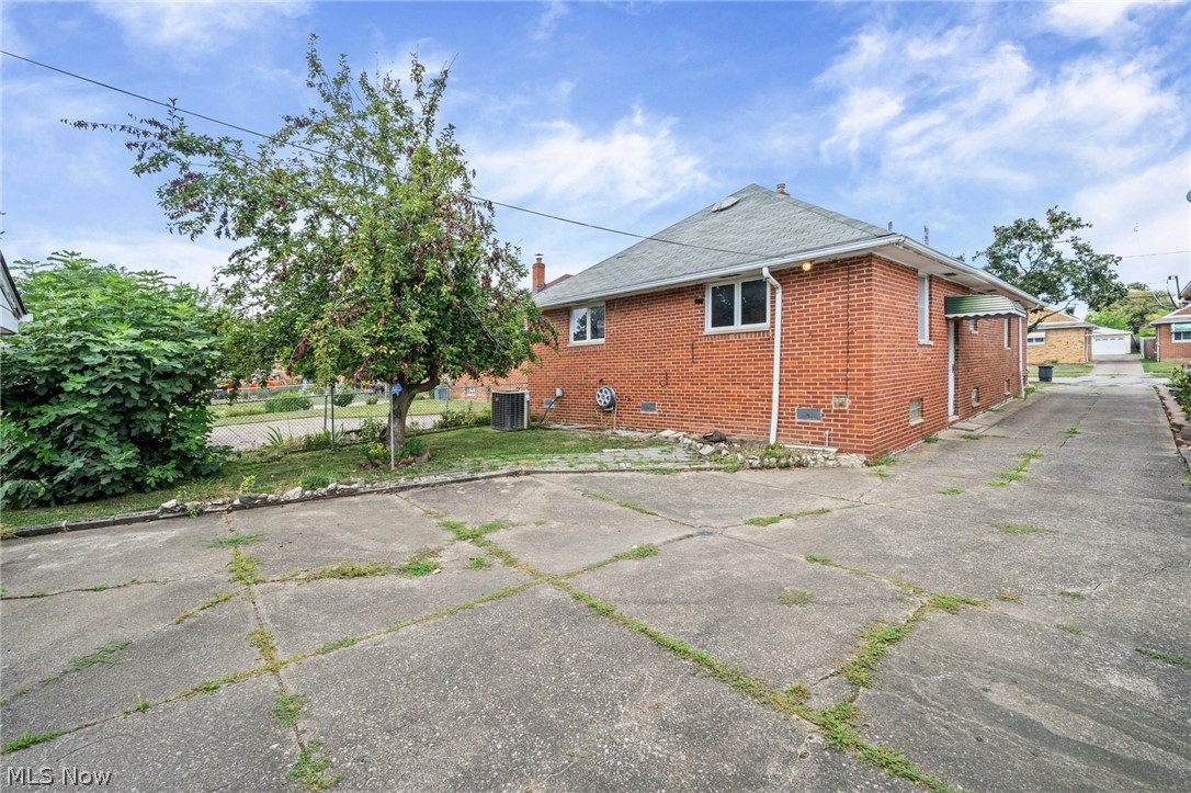 5701 Wichita Avenue Cleveland OH 44144