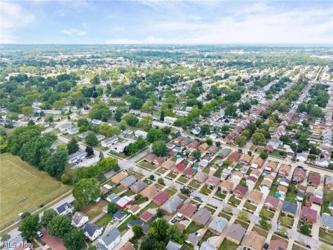 5701 Wichita Avenue Cleveland OH 44144