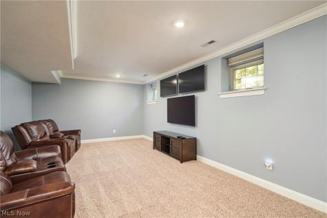 653 Archwood Road Wadsworth OH 44281