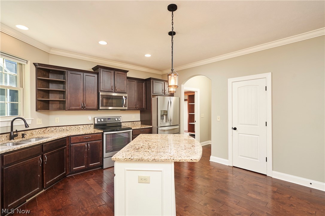 653 Archwood Road Wadsworth OH 44281