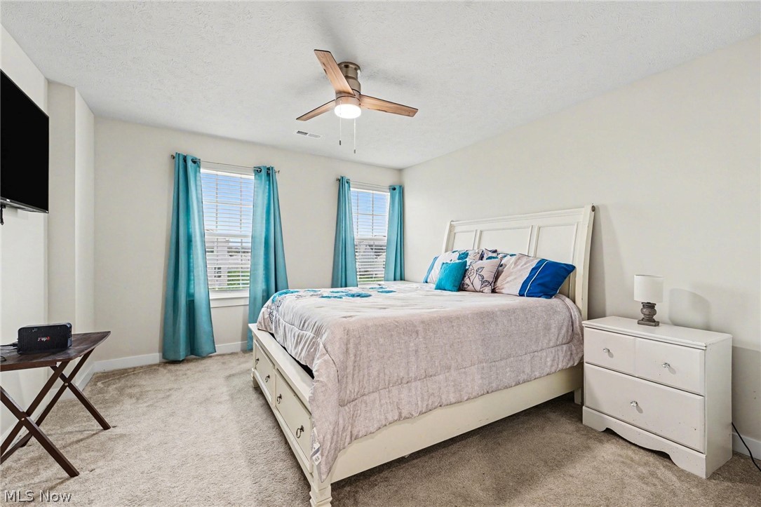 3268 Stoneleigh Road NE Canton OH 44721
