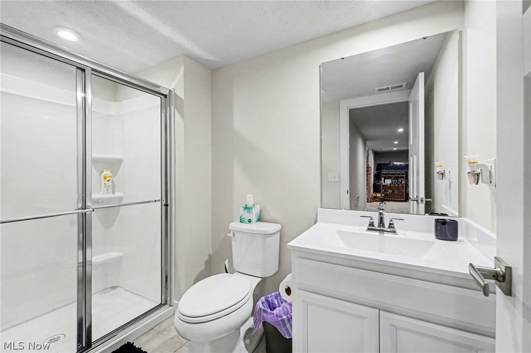 3268 Stoneleigh Road NE Canton OH 44721