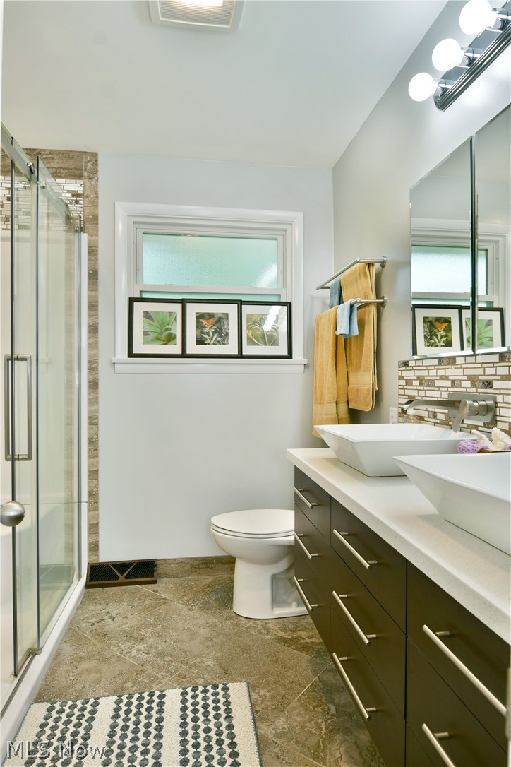 8637 Squirrel Hill Drive NE Warren OH 44484