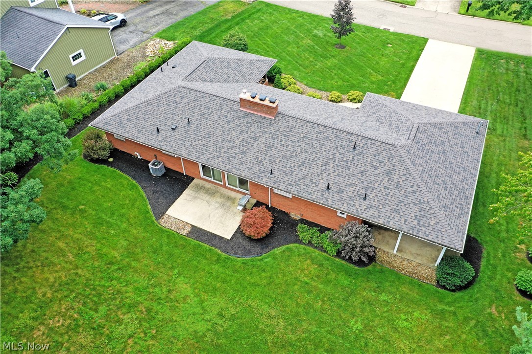 8637 Squirrel Hill Drive NE Warren OH 44484