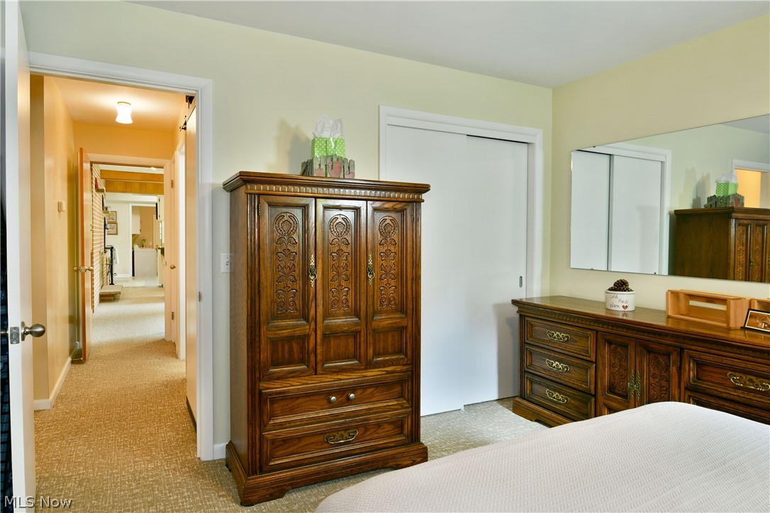 8637 Squirrel Hill Drive NE Warren OH 44484