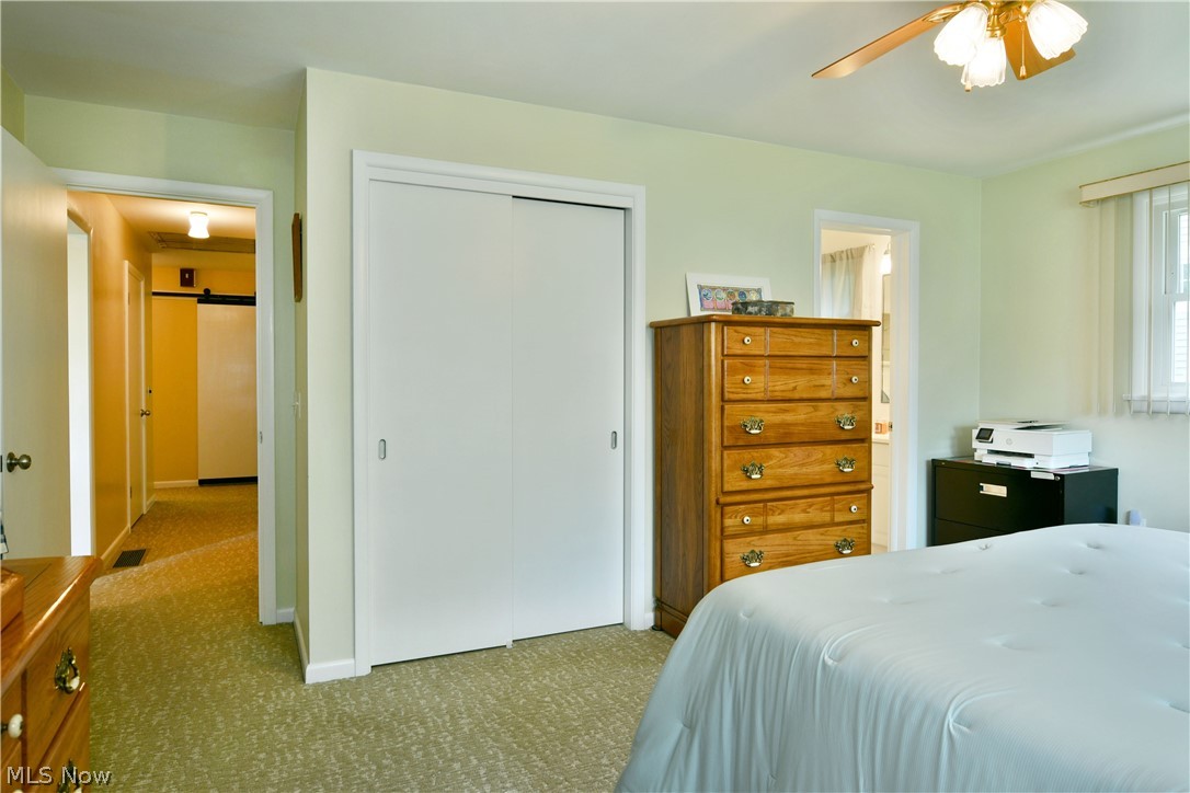 8637 Squirrel Hill Drive NE Warren OH 44484