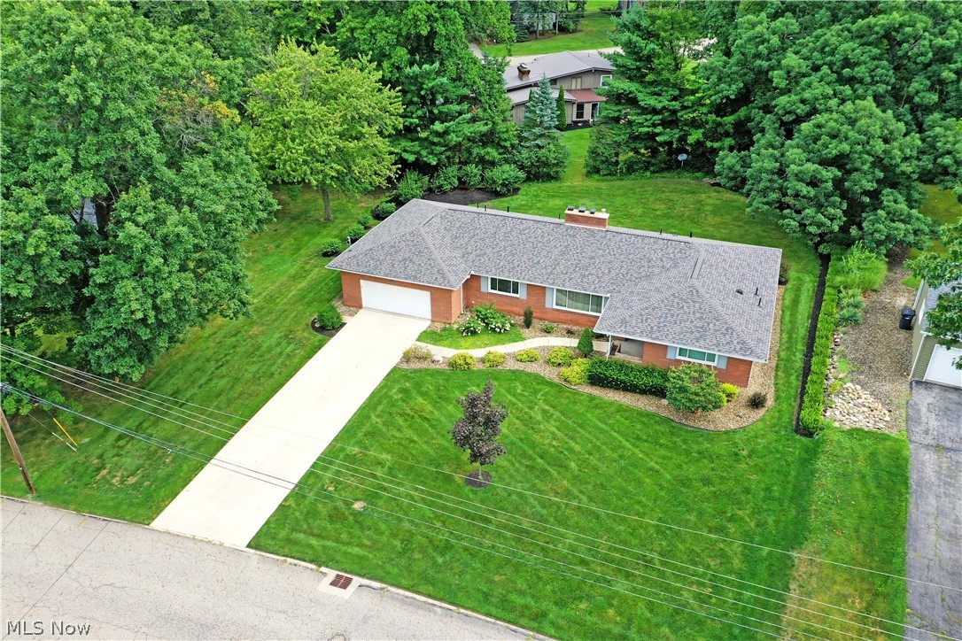 8637 Squirrel Hill Drive NE Warren OH 44484