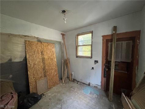 1775 Wickford Road Cleveland OH 44112