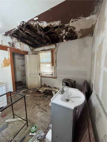 1775 Wickford Road Cleveland OH 44112