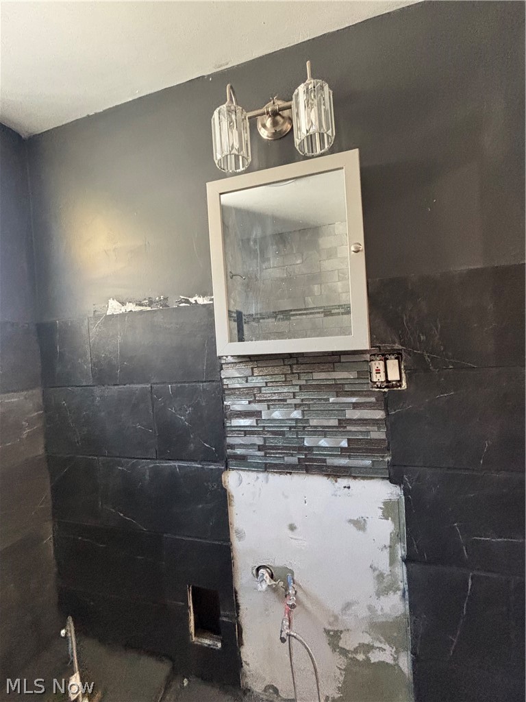 1775 Wickford Road Cleveland OH 44112