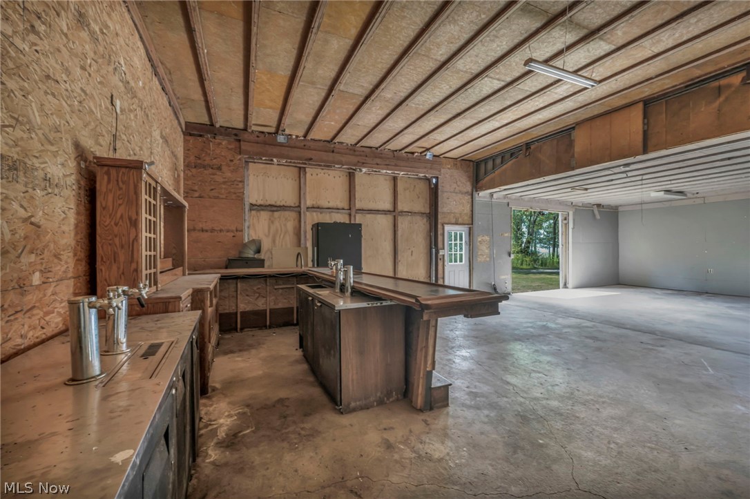 6940 Lake Rd W Ashtabula OH 44004