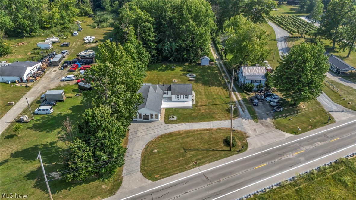6940 Lake Rd W Ashtabula OH 44004