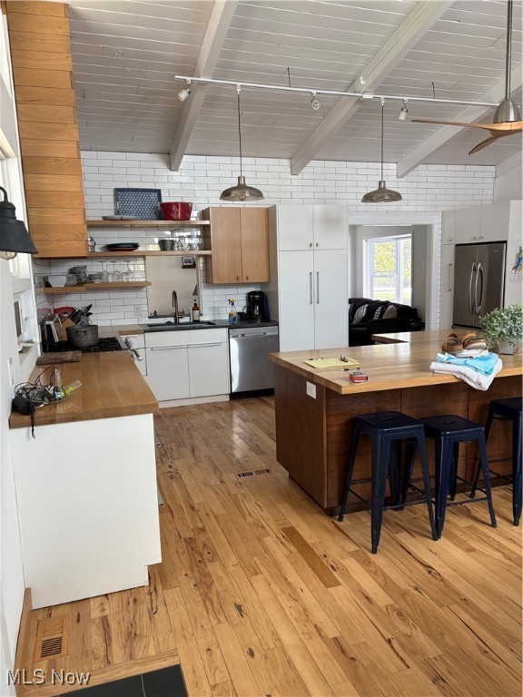 2477 Trellis Place Roaming Shores OH 44084