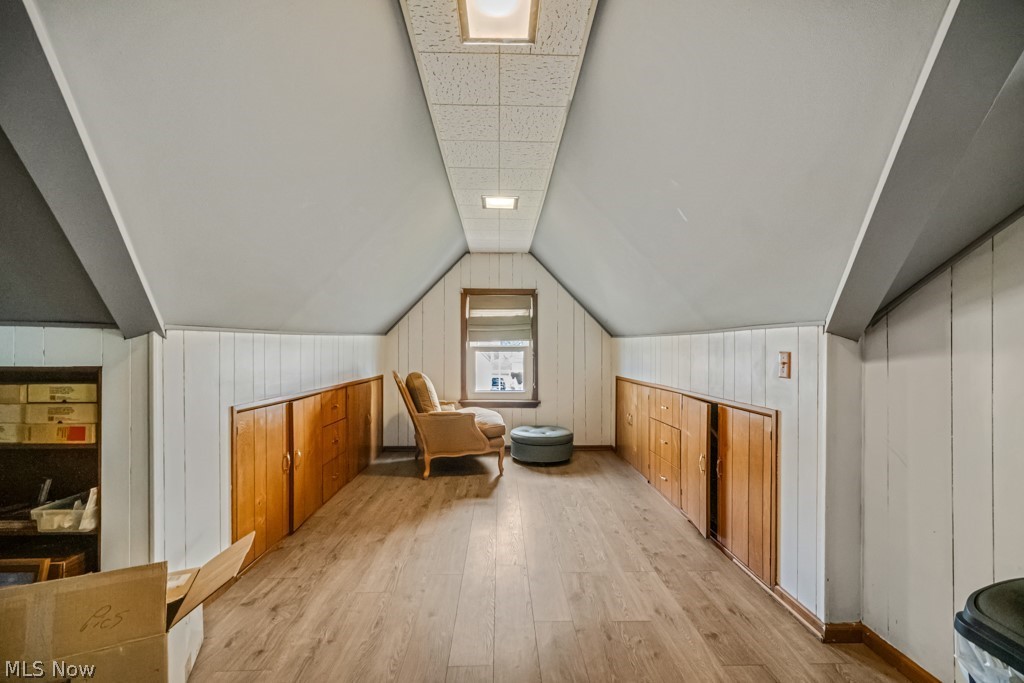8023 Ivandale Parma OH 44129