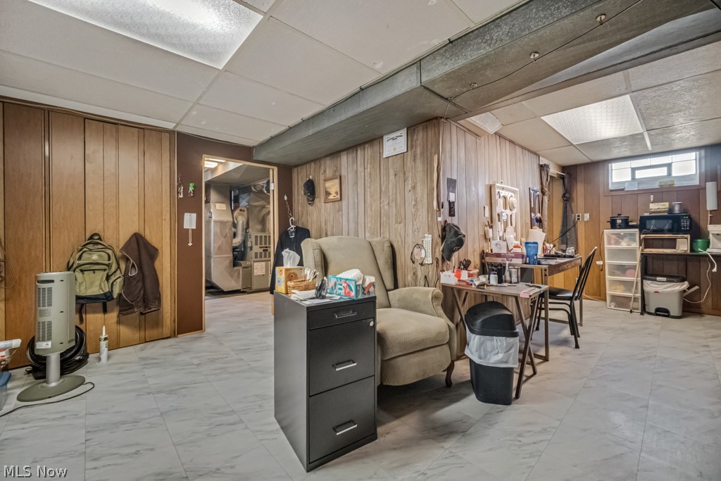 8023 Ivandale Parma OH 44129