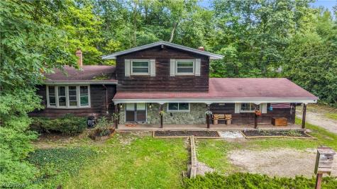 5239 Sleepy Hollow Road Valley City OH 44280