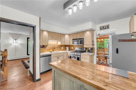 5239 Sleepy Hollow Road Valley City OH 44280