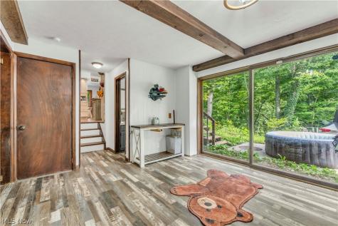 5239 Sleepy Hollow Road Valley City OH 44280